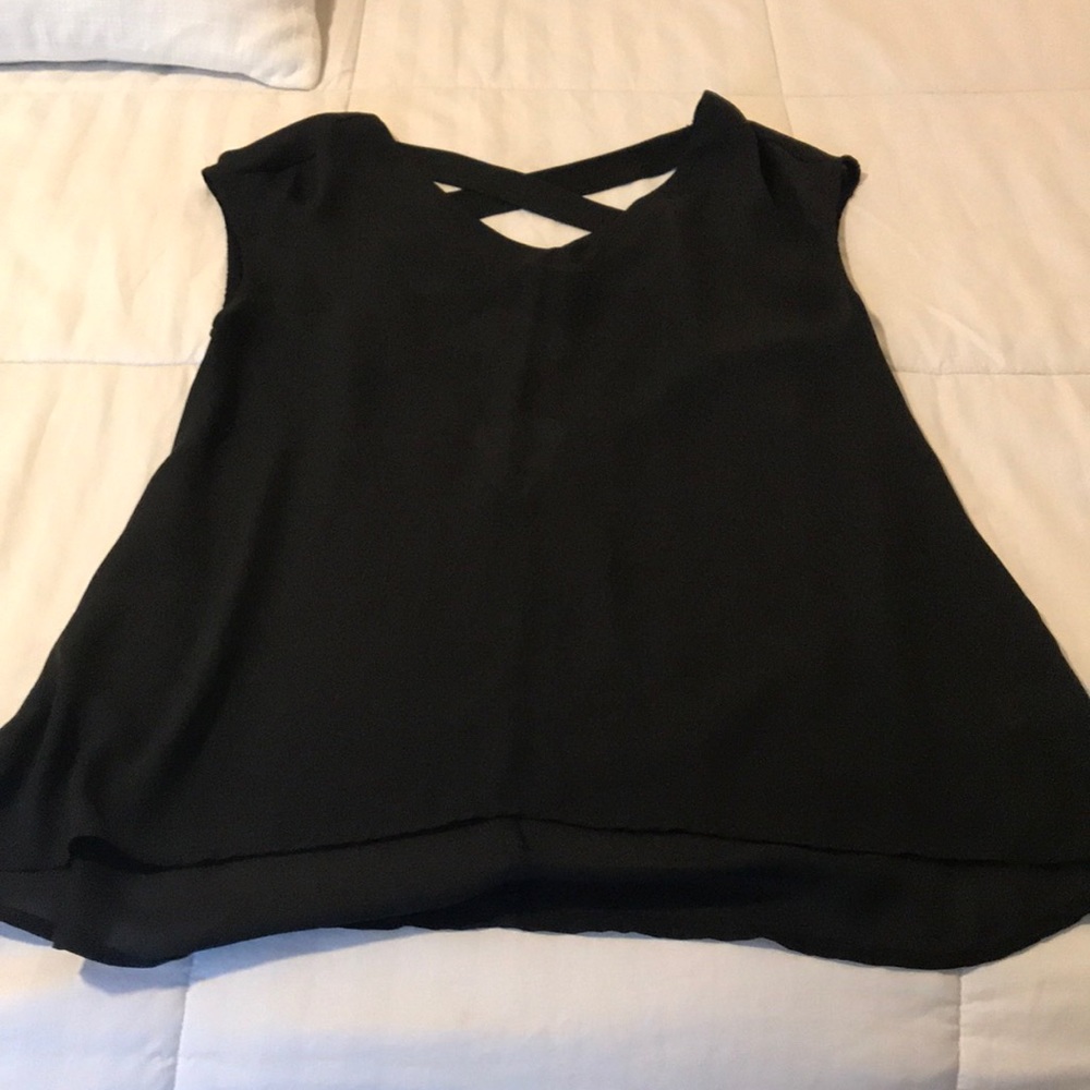 Like NEW - Black short sleeve top